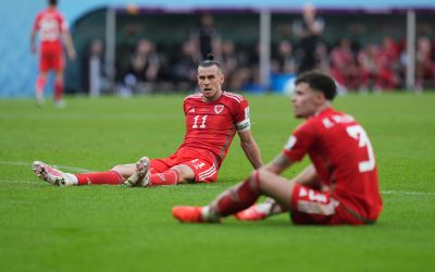 Wales suffer World Cup blow as Iran score late to win valuable points in Group B